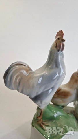 Порцеланова фигурка на Петел и Кокошки - Zsolnay Унгария, 20те години, снимка 8 - Статуетки - 53840996