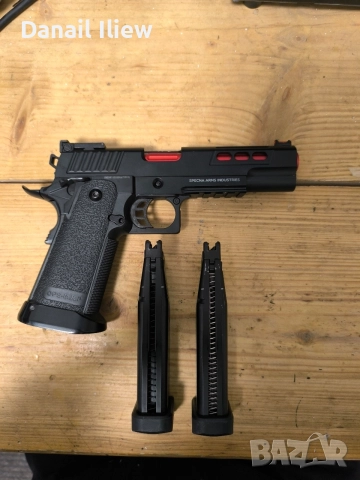 Еърсофт пистолет ( реплика на Colt 1911) GBB