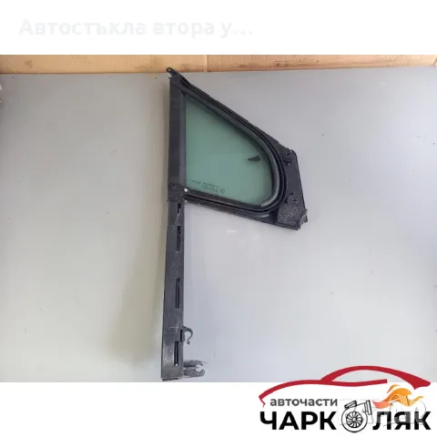 Стъкло предно ляво триъгълно Пежо 5008 2012, снимка 2 - Части - 47775096