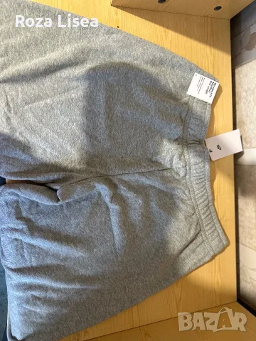 Ново долнище на Nike , снимка 2 - Спортни екипи - 56270703