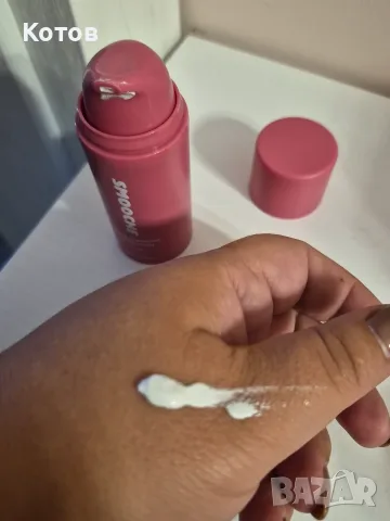 Фон дьо тен с адаптиращ се цвят Smooche, снимка 7 - Декоративна козметика - 56213202