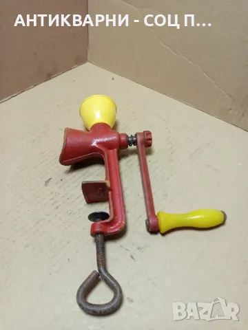 Стара Румънска Мелачка За Подправки.