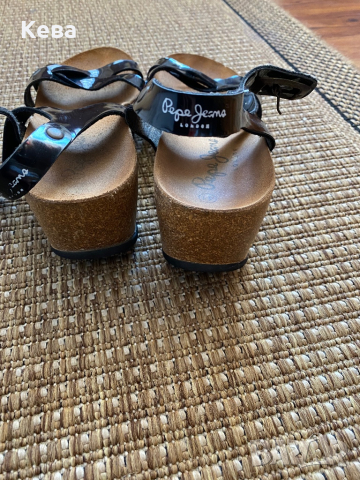 Дамски сандали, снимка 2 - Дамски ежедневни обувки - 36175988
