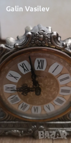 Механичен германски часовник, снимка 2 - Антикварни и старинни предмети - 53286565