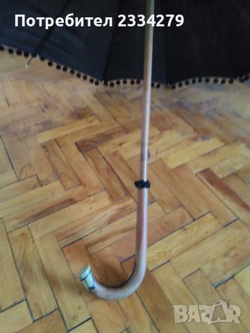 Дамски чадъри и шапка и чанта много стари в добро състояние,носени от Английски аристократки., снимка 5 - Антикварни и старинни предмети - 39642595