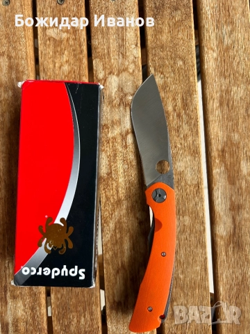 Продавам нож Spyderco Subvert