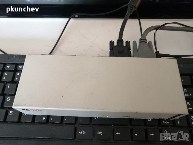 8-портов VGA сплитер, снимка 5 - Кабели и адаптери - 41639963