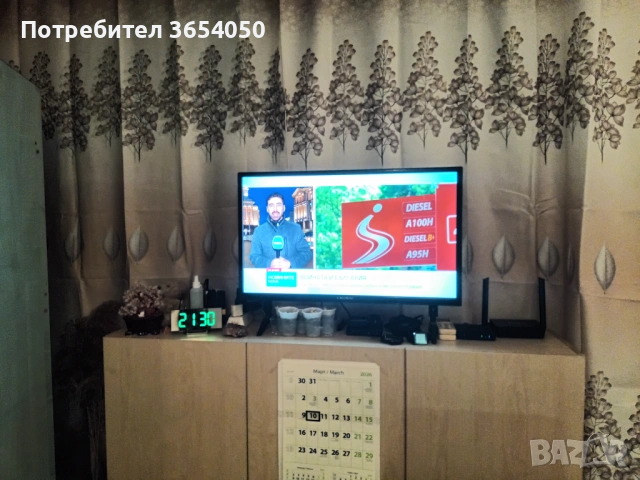 Заменям 32 инча смарт телевизор краун перфектно работещ за породисто малко женско коте, снимка 3 - Телевизори - 53814873