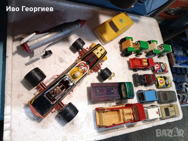 продавам лот стари колички в различни мащаби, снимка 3 - Колекции - 53299270