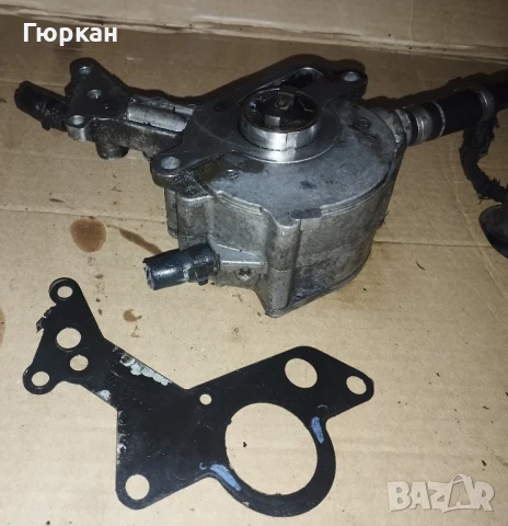 VW Golf 5 - VW Caddy 1.9 TDI Вакум Помпа      038 145 209 
