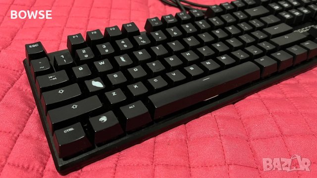 Roccat Suora mechanical keyboard , снимка 5 - Клавиатури и мишки - 41490596