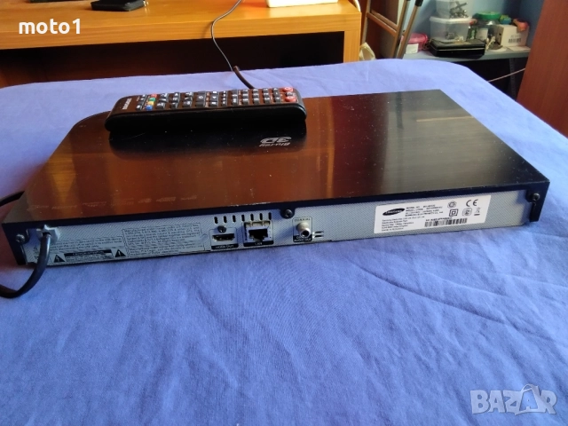 страхотен оригинален 3де Блу Рей дивиди юесби плеър-самсунг , снимка 6 - Плейъри, домашно кино, прожектори - 52397945