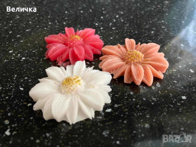 Сапунени цветя , снимка 3 - Подаръци за жени - 42193342