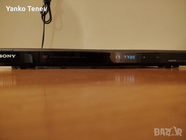 двд плеар Сони , снимка 6 - Плейъри, домашно кино, прожектори - 53739665