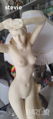 Голяма статуетка от алабастър, снимка 3 - Статуетки - 51437717