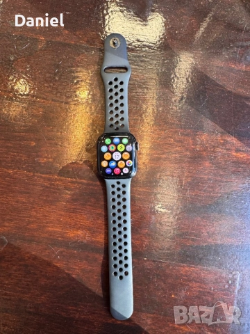 Apple watch series 7 nike edition , снимка 7 - Друга електроника - 53474133