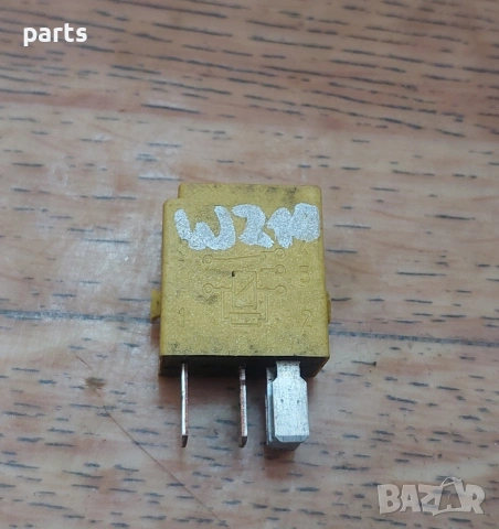 Реле Работен Ток Мерцедес C W203 - E W211 - CLK W209 - S класа - ML - 4RD00781402 - A0025421219, снимка 5 - Части - 53730487