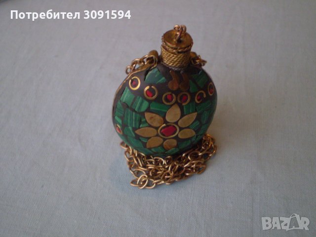 Медальон флакон за парфюм месинг малахид, снимка 3 - Антикварни и старинни предмети - 39358018