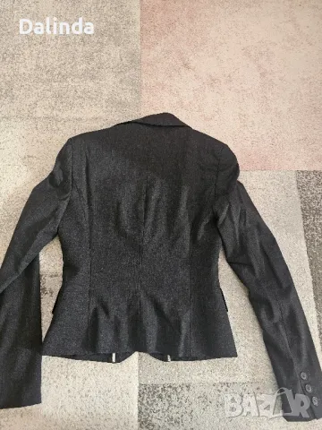 Елегантни дамски сака 2бр, снимка 5 - Сака - 48913233