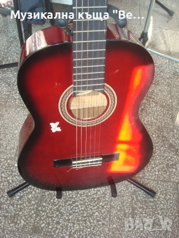 Класическа китара Valencia, Размер 4/4, снимка 2 - Китари - 53130694
