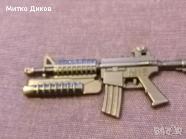 Метален ключодържател 1:1 на автомат М 16 нов, снимка 3 - Колекции - 53113200