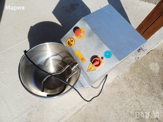 Тестомесачка, снимка 2 - Обзавеждане на кухня - 51504205