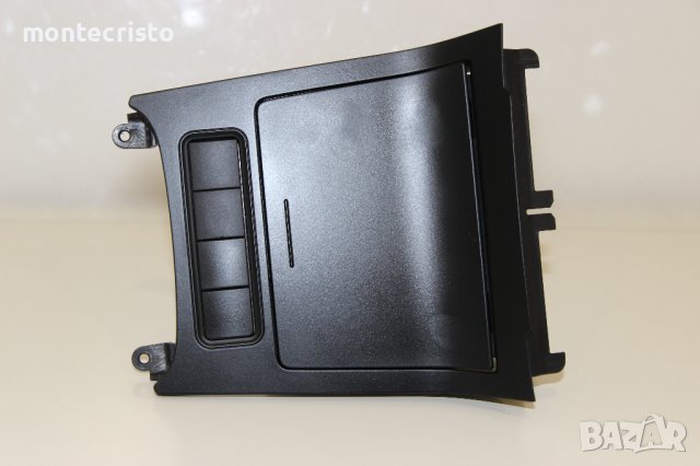 Пепелник VW Golf 5 (2004-2008г.) запалка Golf V / Голф 5, снимка 3 - Части - 42186512