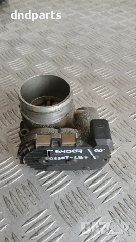 Дроселова клапа VW Passat 1.8T 2000 06B133062B Volkswagen Passat (B5; B5.5) (1996-2005)