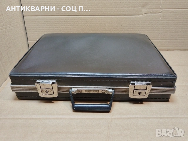 Старо Соц Българско Дипломатическо Куфарче. / НОМЕР 1557., снимка 3 - Антикварни и старинни предмети - 53661283