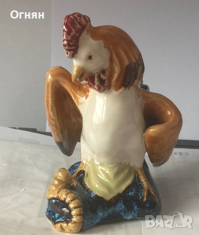 Порцеланова фигурка кокошка