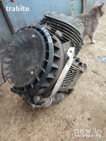 Двуцилиндров двигател от тракторна косачка  8-4-25, снимка 1