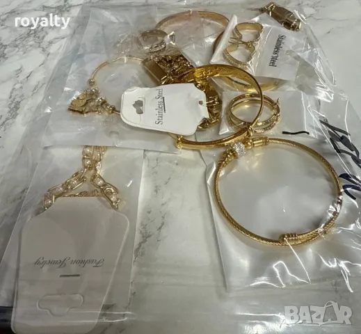 💎Мистериозна торбичка с бижута с 10бр висококачествени бижута💎, снимка 11 - Бижутерийни комплекти - 49024069