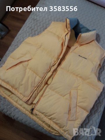 Зимен   пухен  елек  Tommy   Hilfiger.    Почти нов .  Перфектно състояние.  Размер  XL . , снимка 10 - Якета - 39107038