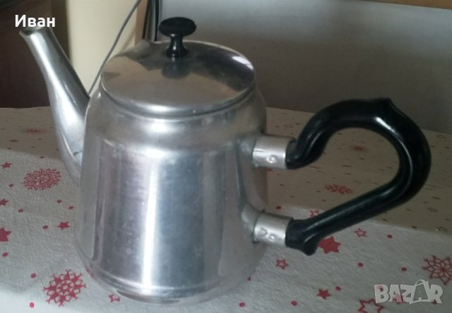 Малък алуминиев чайник 0.5л, снимка 2 - Антикварни и старинни предмети - 42057524