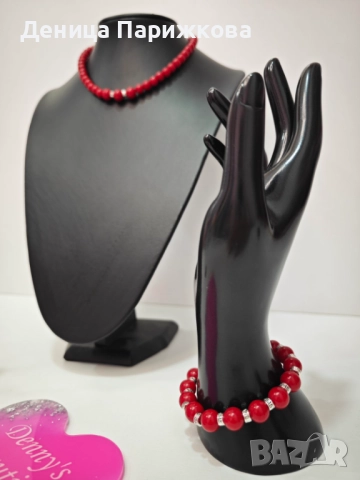 Ръчно изработен комплект бижута с червен корал – гривна, колие и обеци , снимка 3 - Бижутерийни комплекти - 52775721