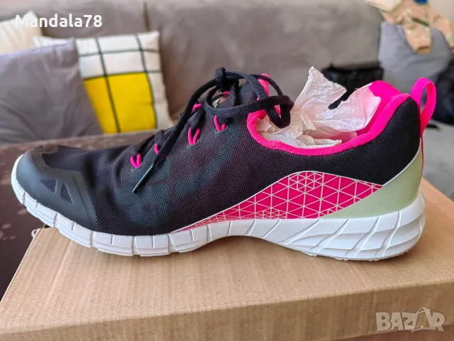 Продавам дамски Reebok pump., снимка 7 - Маратонки - 48757823
