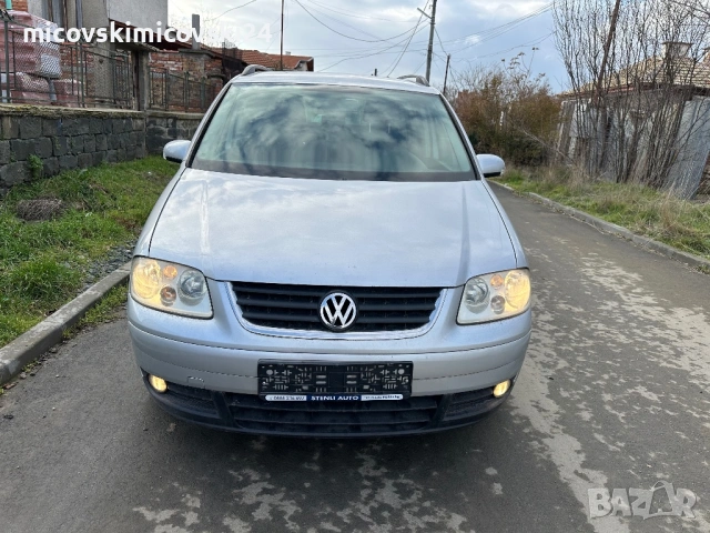 Vw Touran 1.9 tdi 7места, снимка 2 - Автомобили и джипове - 53033376
