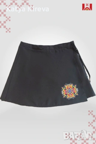 Пола за народни танци с бродерия