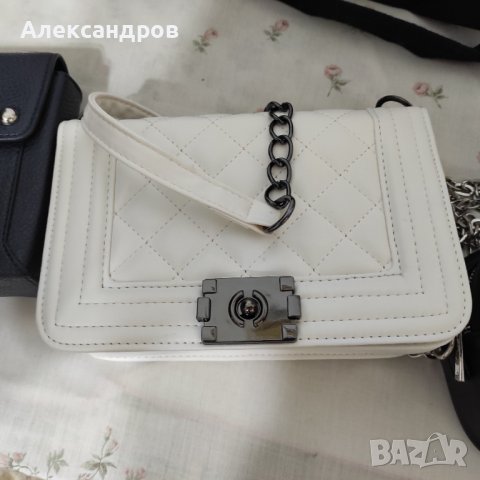 Дамски чанти, снимка 5 - Чанти - 41418530