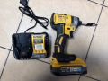 Винтоверт DeWALT DCF887, снимка 1