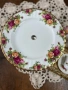 Чиния за красиво поднесени сладкиши от емблематичната серия Old Country Roses на английската марка , снимка 2