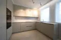 Продаваме Тристаен Апартамент в Борово, снимка 4