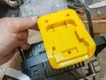 Прожектор за батерия Dewalt USB-A type C, снимка 2