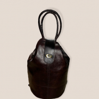 Дамска чанта-раница от естествена кожа в тъмнокафяв цвят, снимка 1 - Раници - 36379794