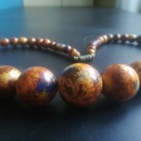 Живописен дървен гердан с топчета, снимка 1 - Колиета, медальони, синджири - 39668547
