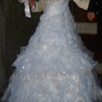 Красива булченска рокля, снимка 4 - Сватбени рокли - 35713552