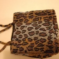 стара дамска чанта от стъклени мъниста леопард, снимка 13 - Антикварни и старинни предмети - 41710335