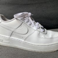 Nike air force номер 35,5 real leather , снимка 1 - Детски маратонки - 41649920