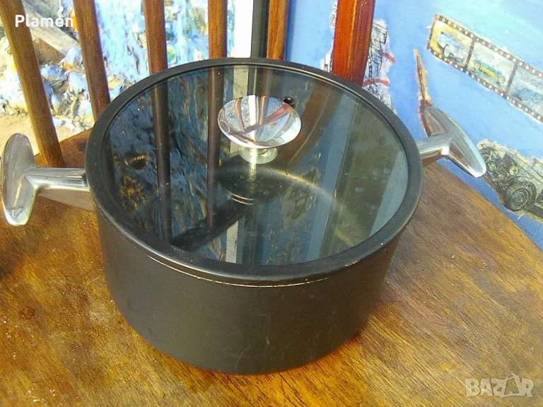 Италианска тенджера с незалепващо покритие и дъно от алуминий със стъклен капак с гумена обвивка, снимка 1