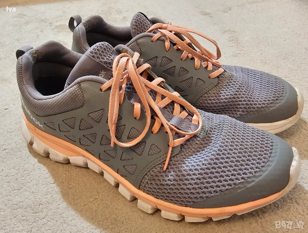 Суперлеки дамски маратонки Reebok, usa 10, uk 7 1/2, eur 41, снимка 1
